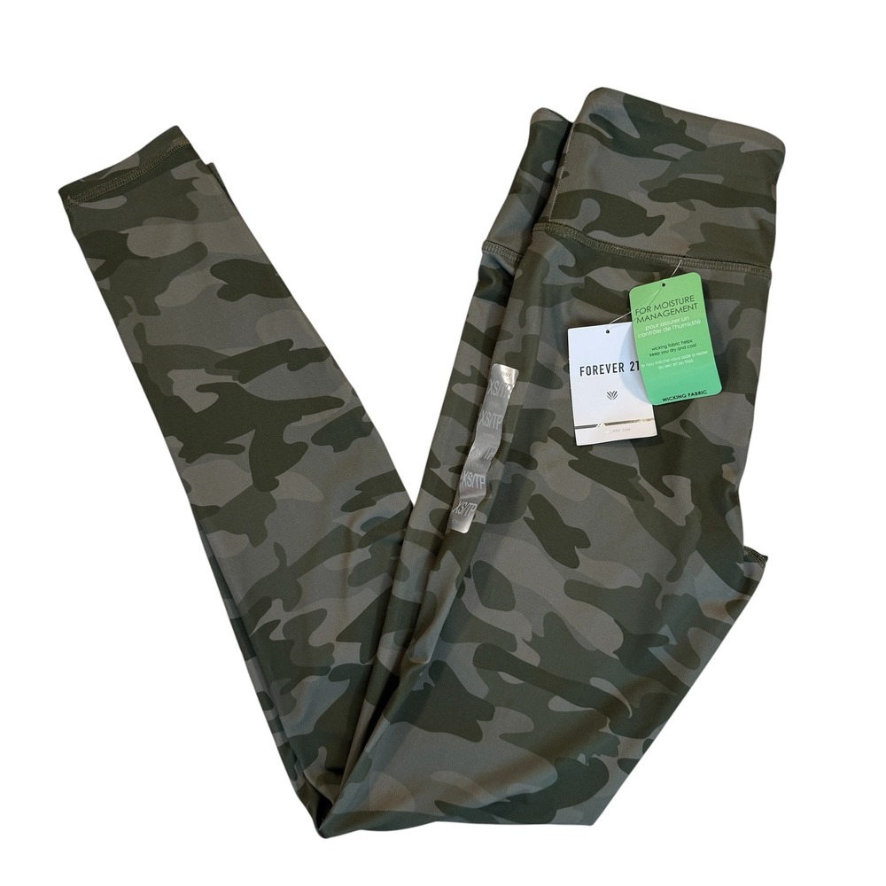Forever 21 Green Camo Leggings Women XS High Rise Wicking Activewear Workout Gym